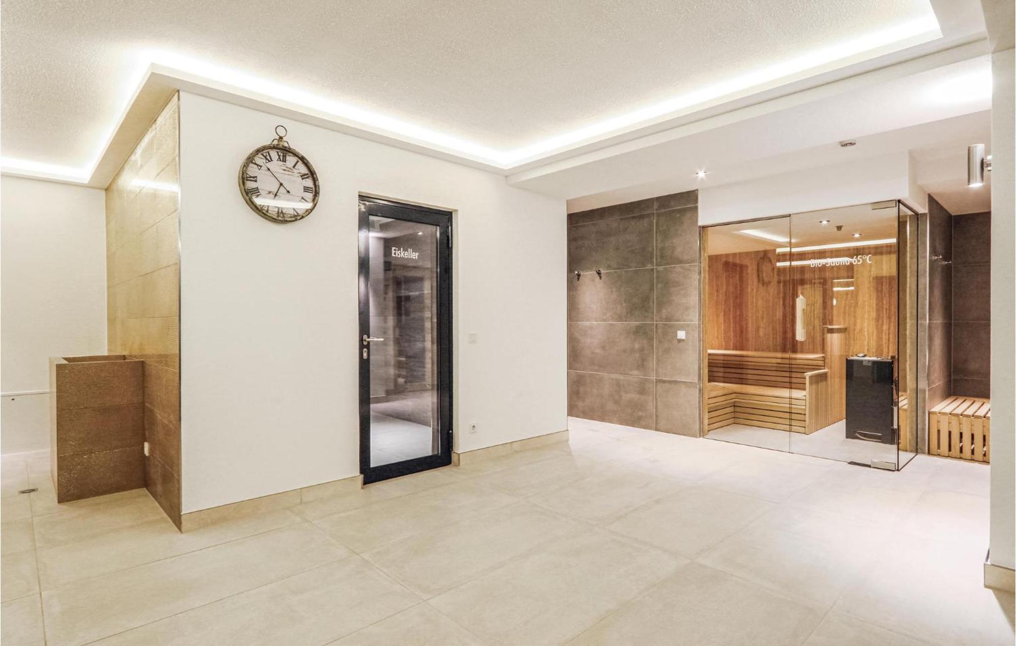 Prora Solitaire Avida Loft 7 *